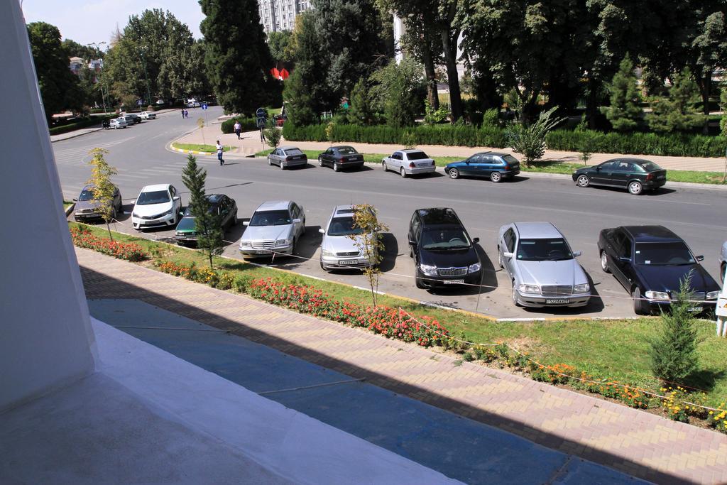 Rohat Hotel Duşanbe Dış mekan fotoğraf