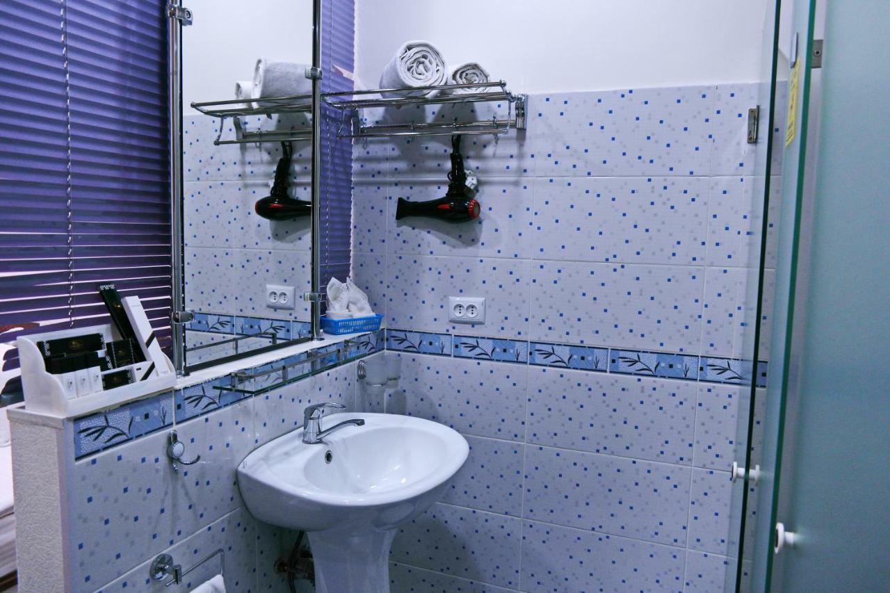 Rohat Hotel Duşanbe Dış mekan fotoğraf