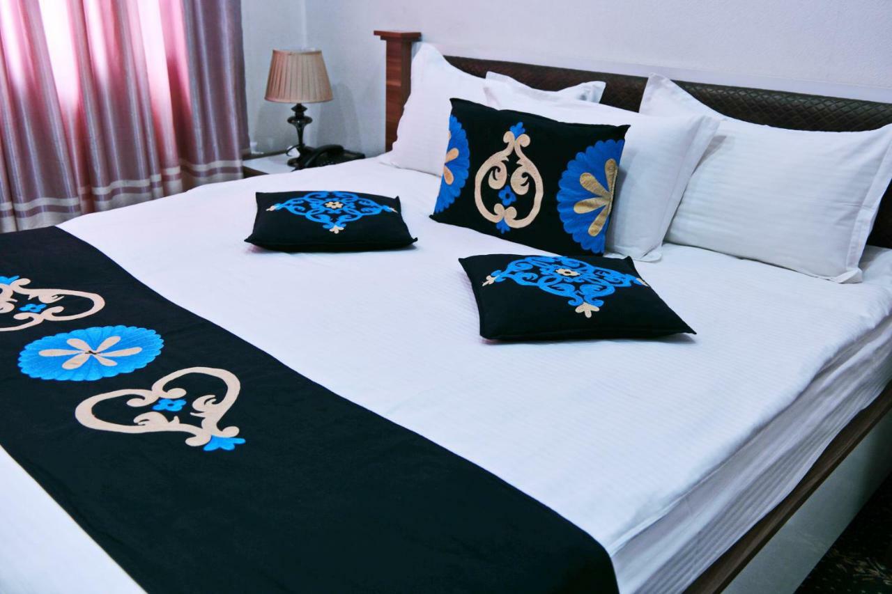 Rohat Hotel Duşanbe Dış mekan fotoğraf